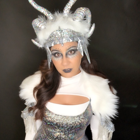 Meet your Posher, @MissNancyMae | Psychedelic Gal - Picture 8 of 8